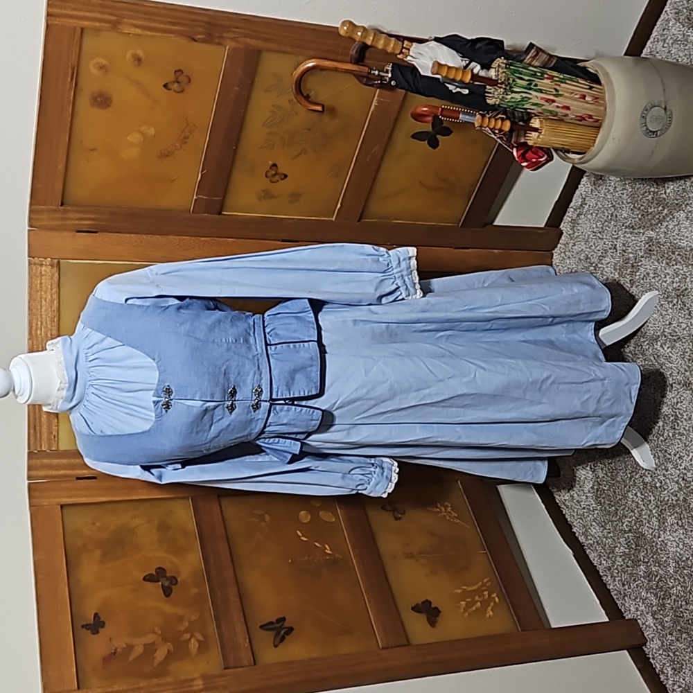 Vintage Traditional Dirndl Dress - Picture 10 of 13